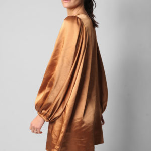 Robe Nelya